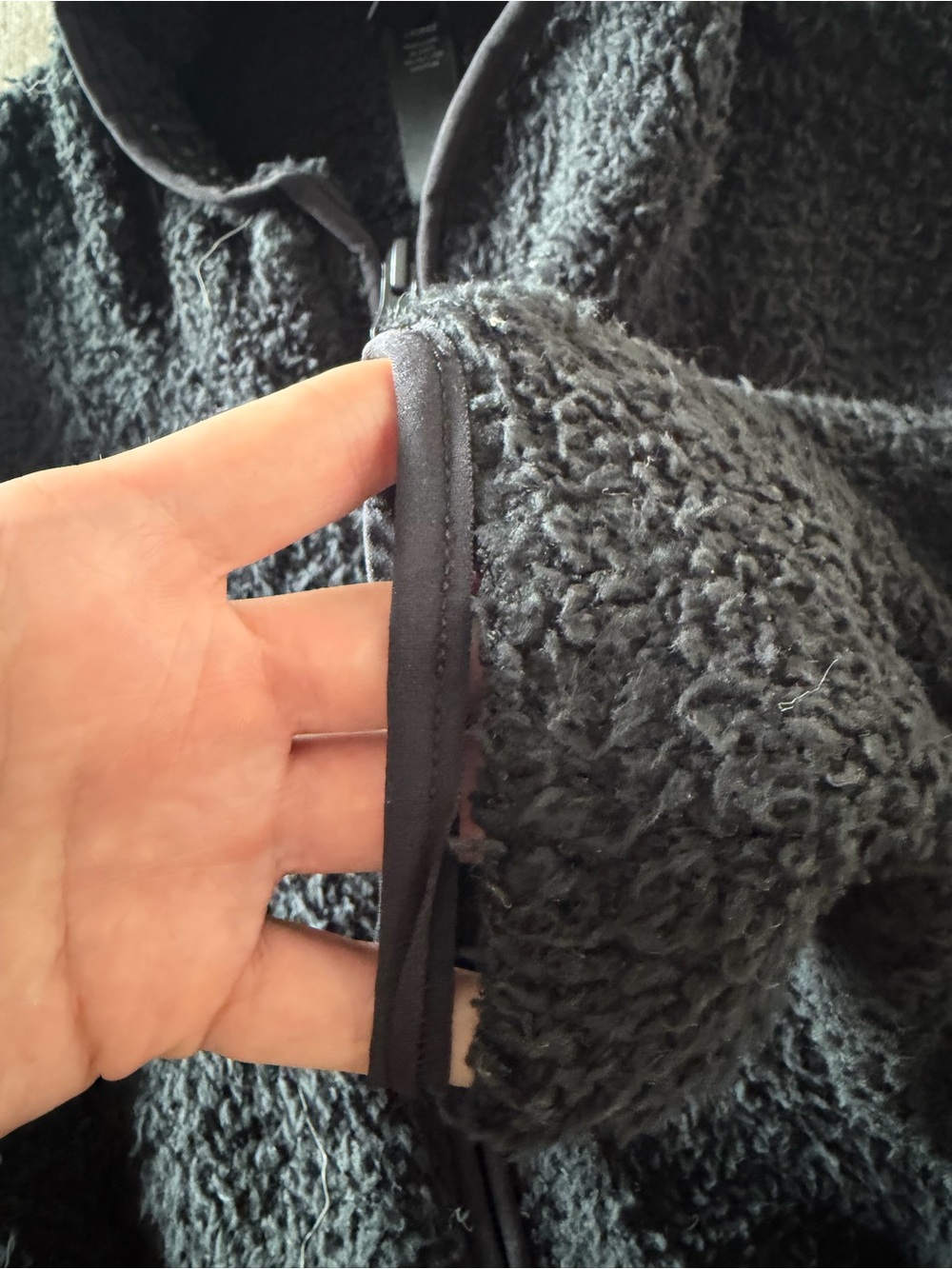 SKIMS FLEECE SHERPA JACKET - Picture 4 of 4